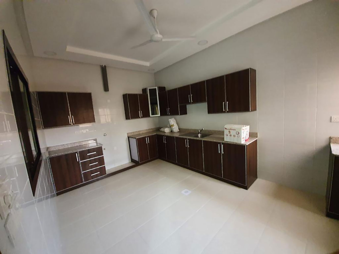 صورة فيلا للإيجار في سند #2055 3