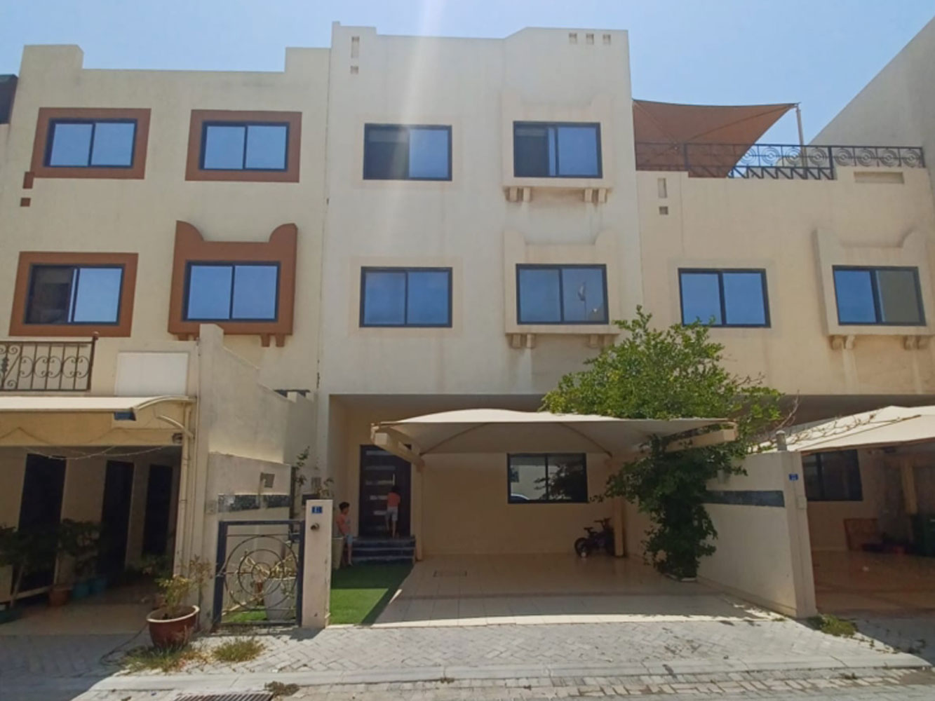 صورة فيلا للبيع في باربار #2108 0 