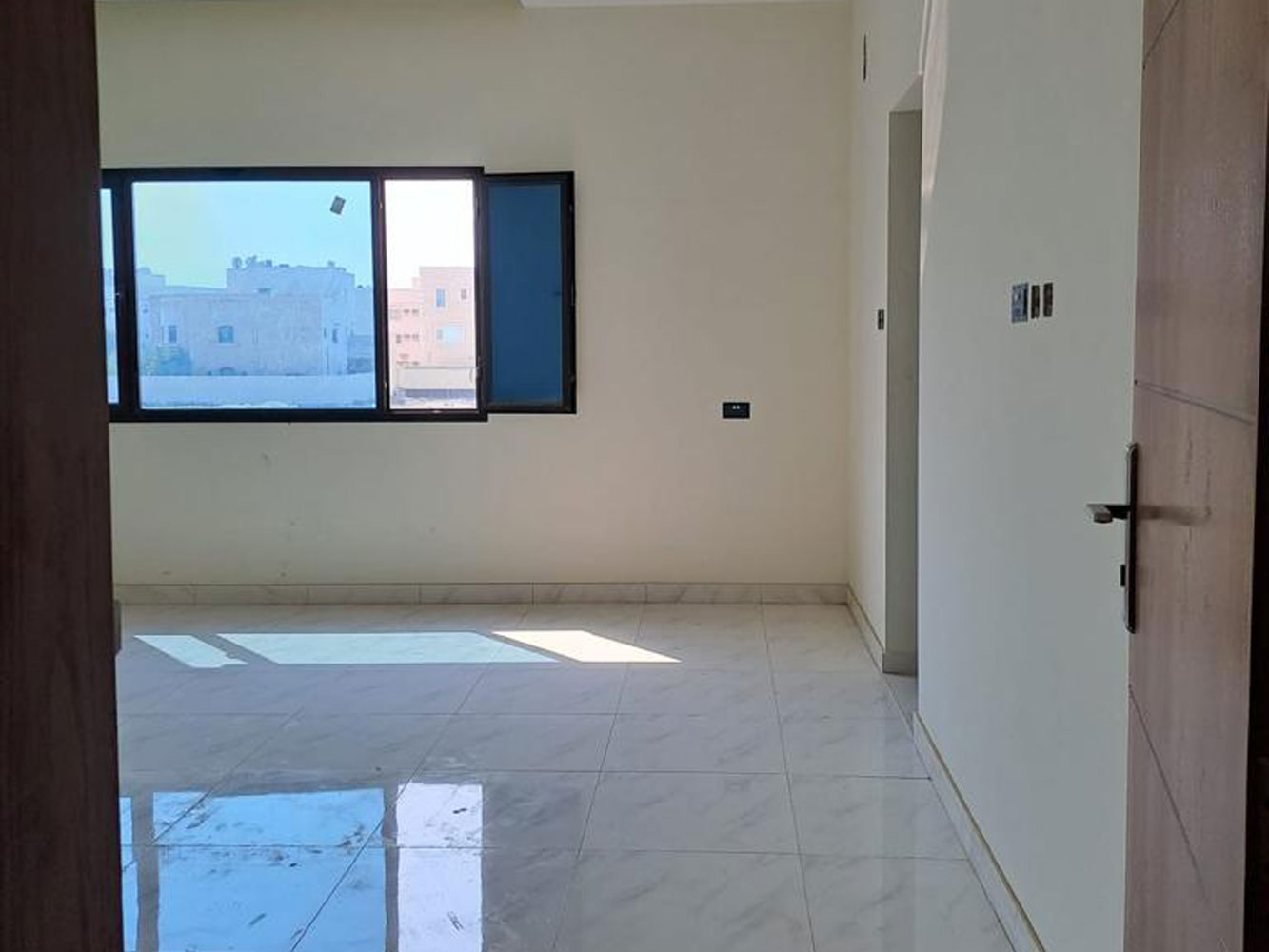 صورة فيلا للبيع في باربار #2138 5