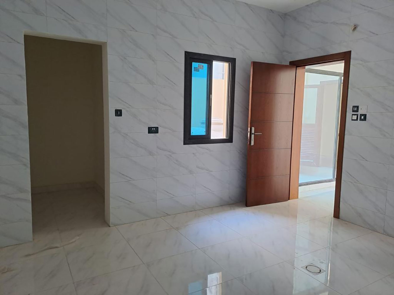 صورة فيلا للبيع في باربار #2138 0 