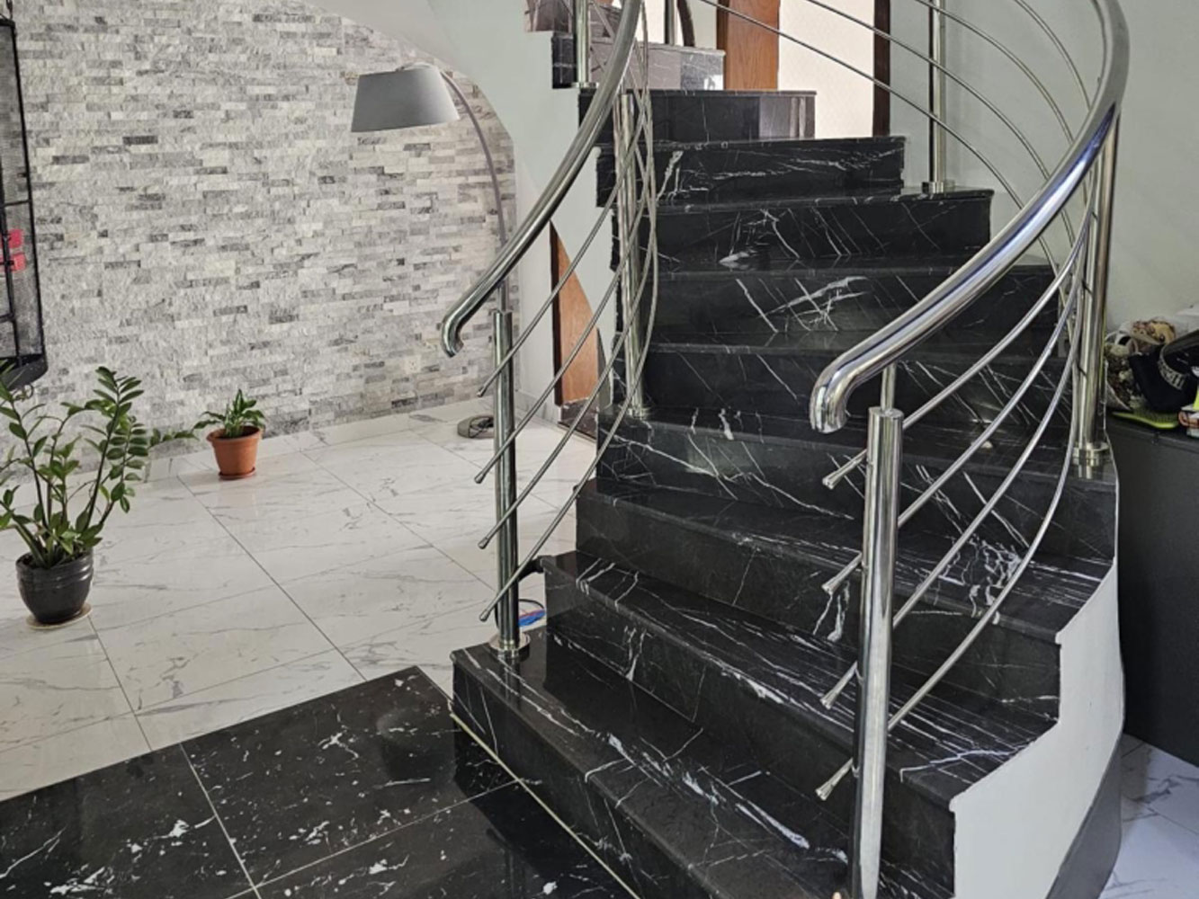 Villa for Sale in Guful Image #2201 3