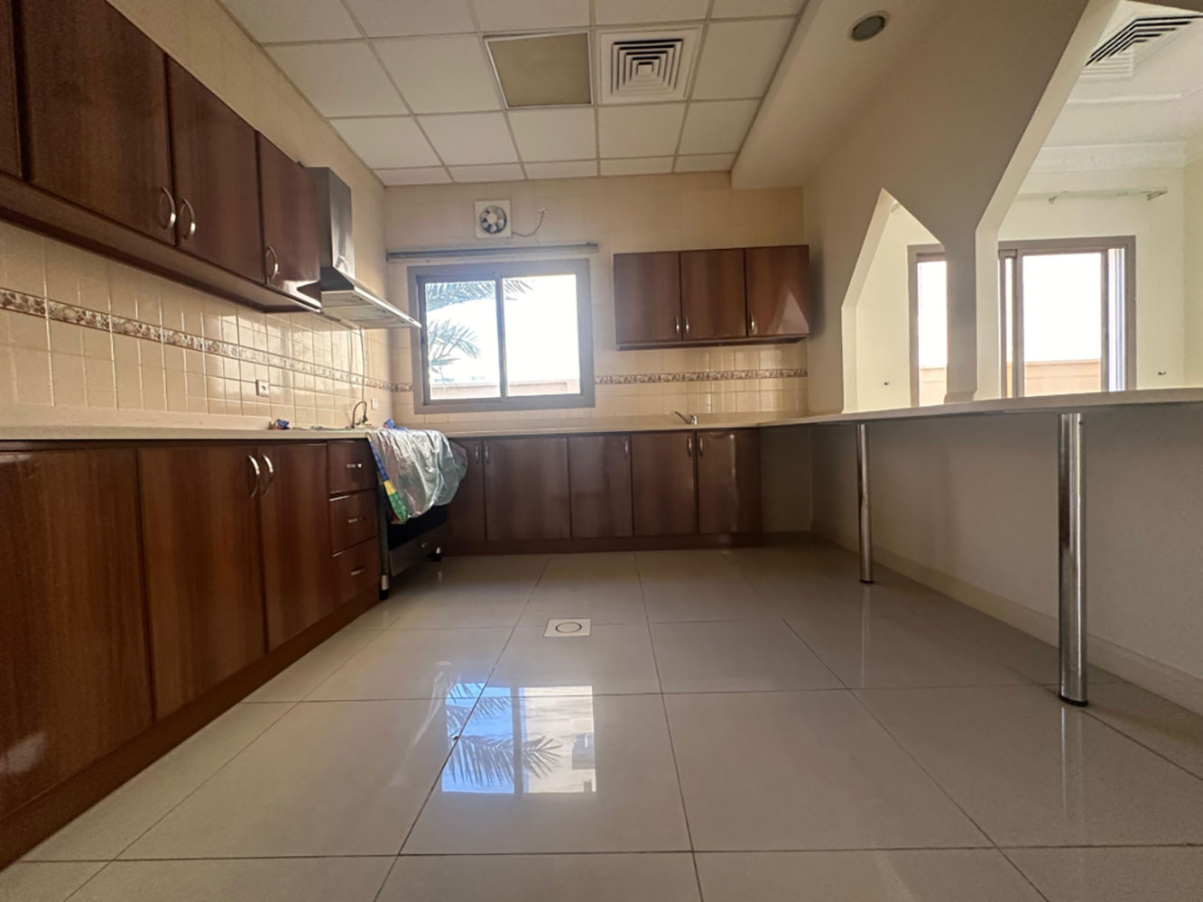 صورة فيلا للإيجار في الجنبية #2453 4