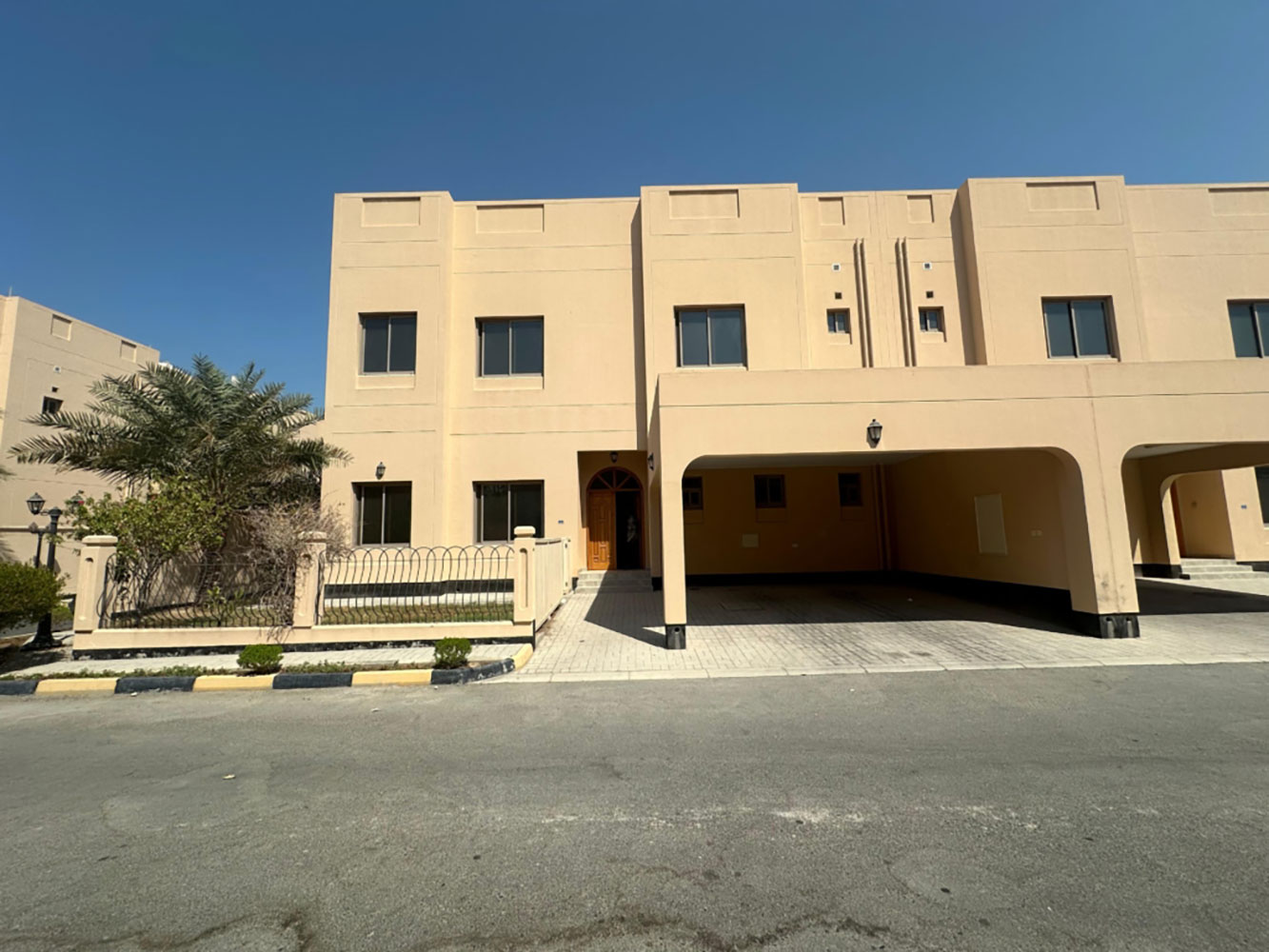 صورة فيلا للإيجار في الجنبية #2453 0