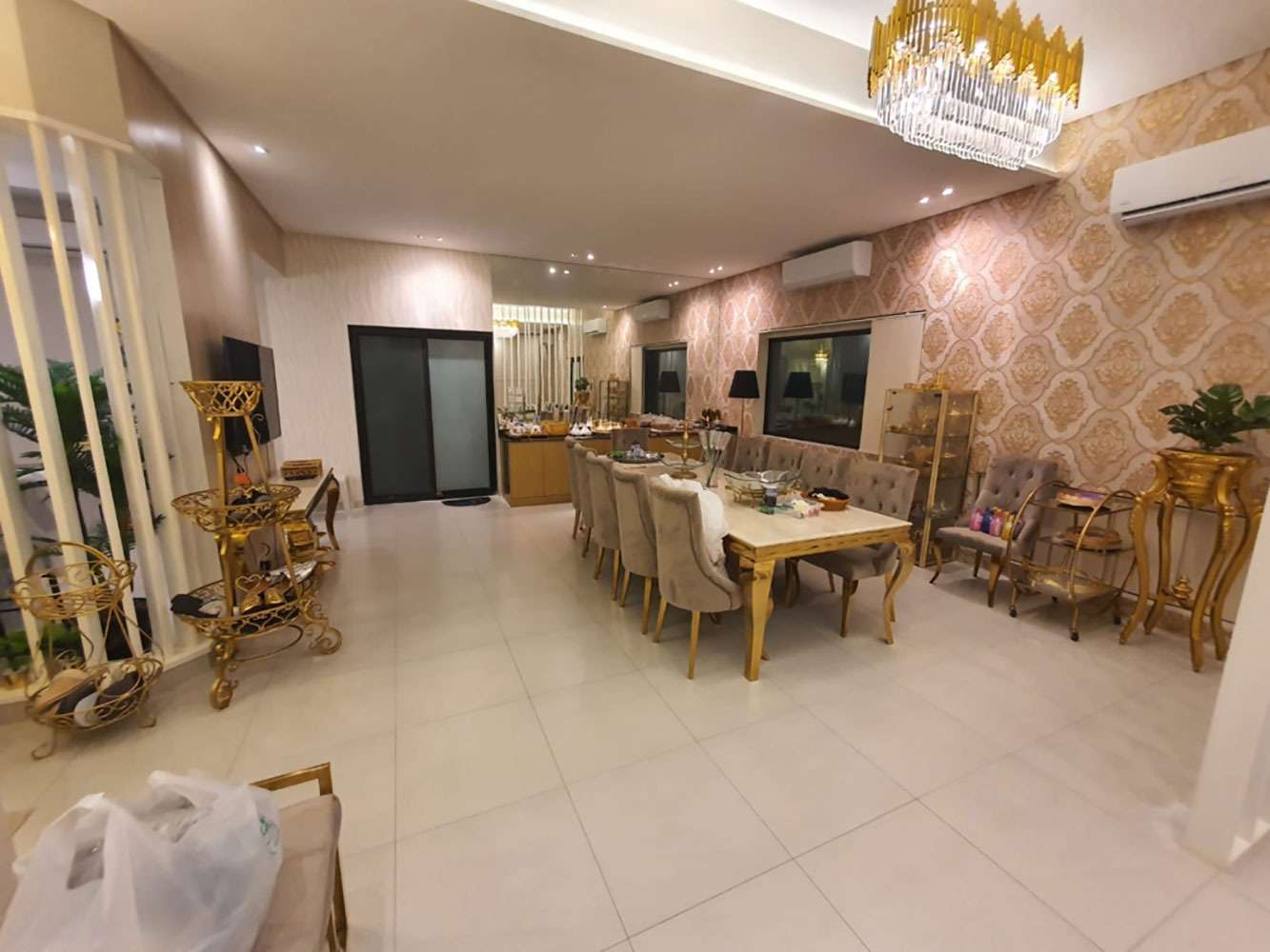 صورة فيلا للبيع في مقابة #2856 5