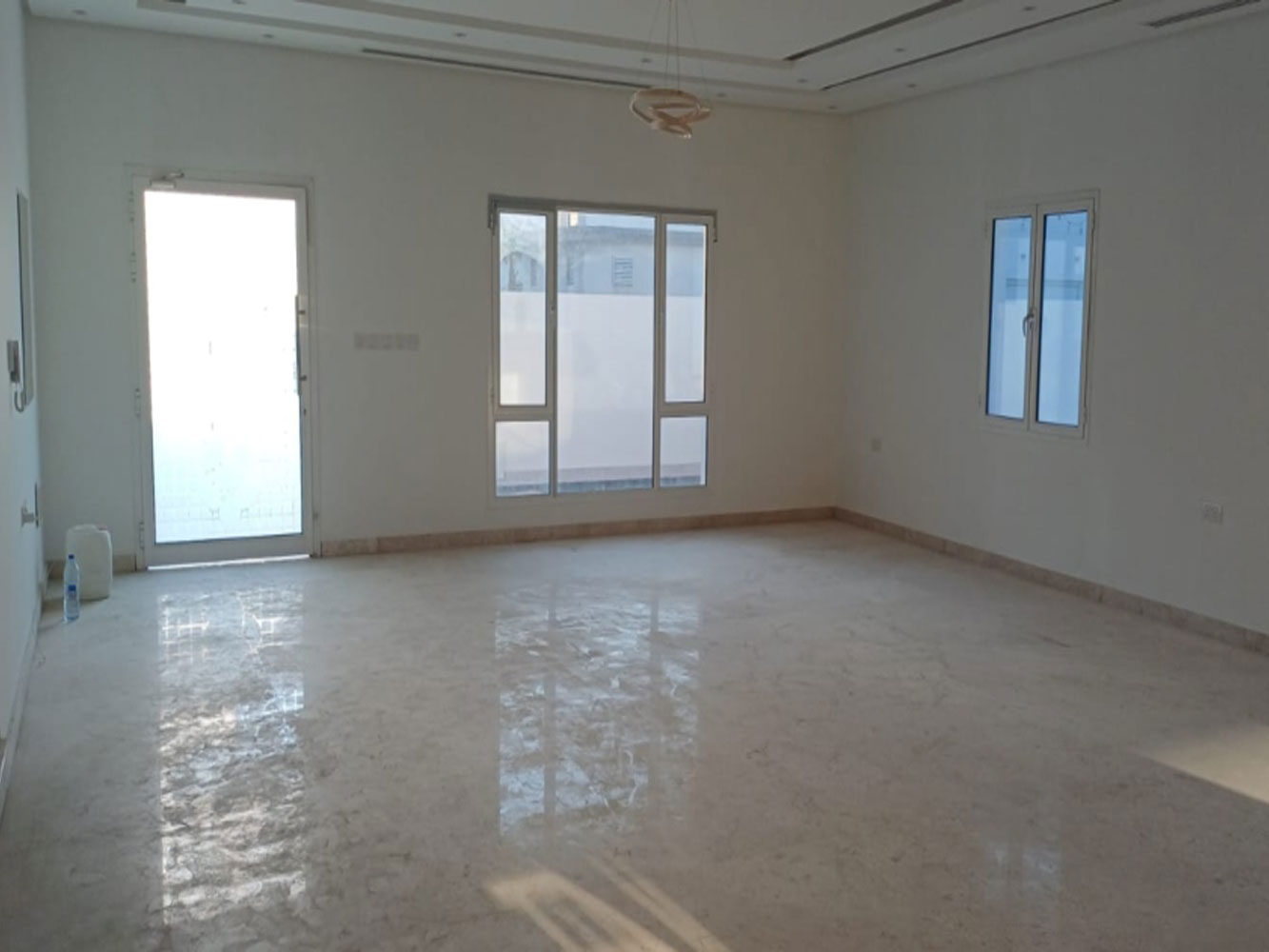 صورة فيلا للبيع في مقابة #2926 2