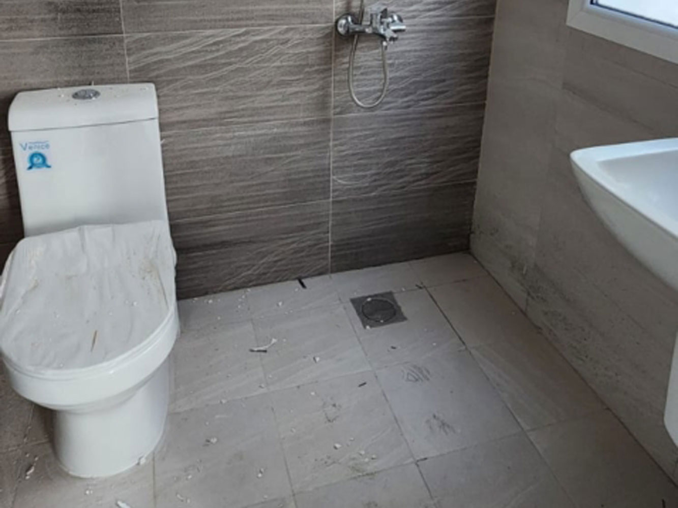 صورة فيلا للبيع في المالكية #2972 3