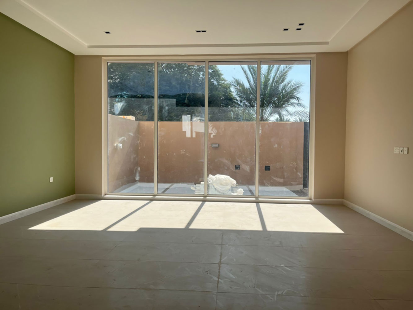 صورة فيلا للبيع في سار #3148 3