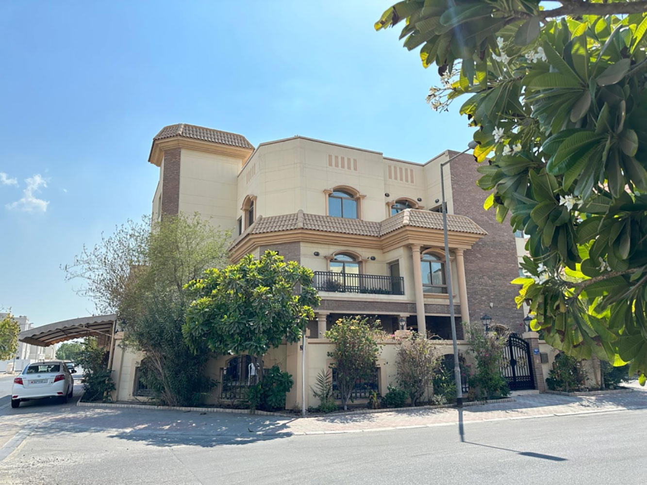 صورة فيلا للبيع في توبلي #3252 1