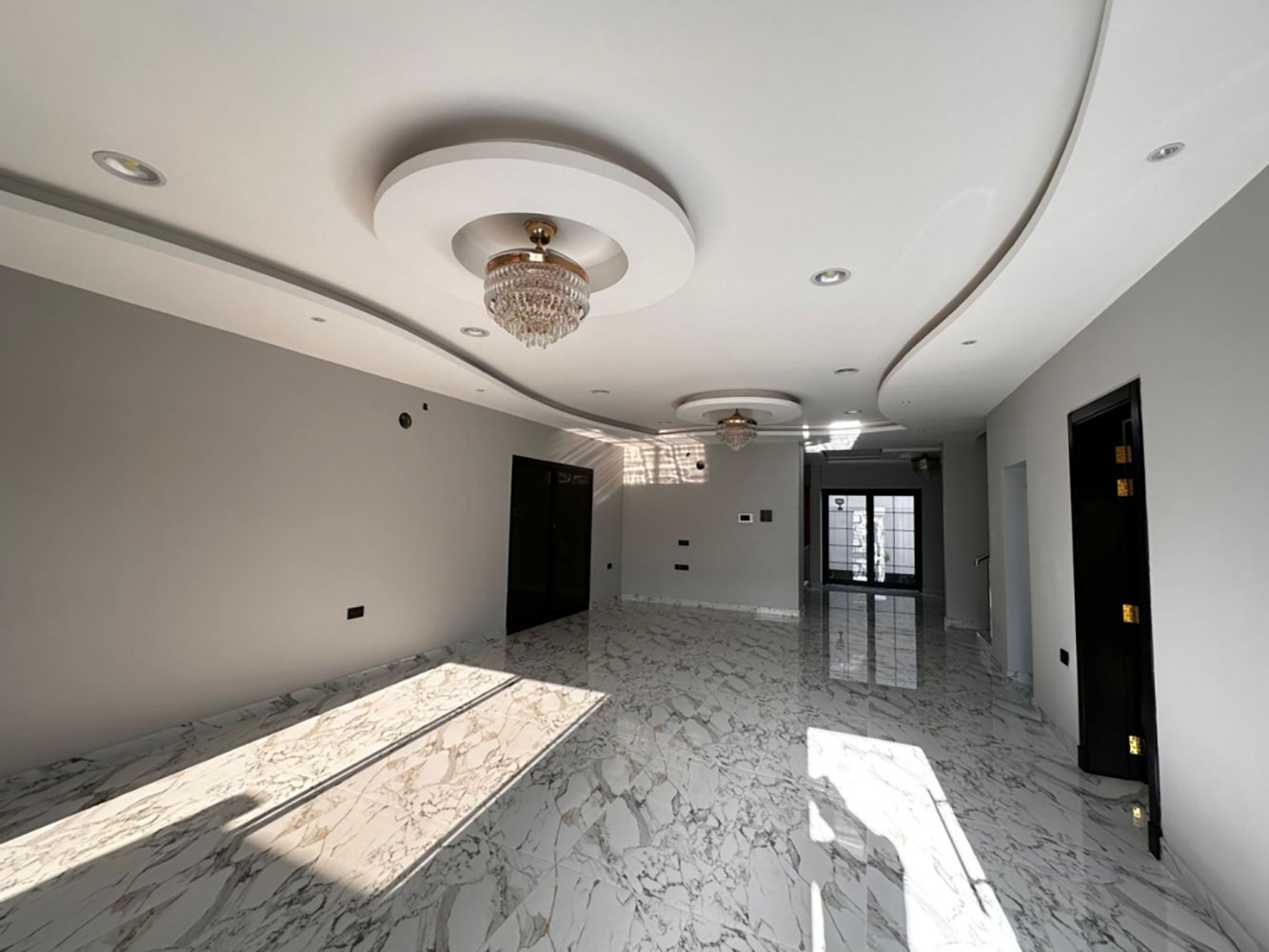 صورة فيلا للبيع في البسيتين #3331 3