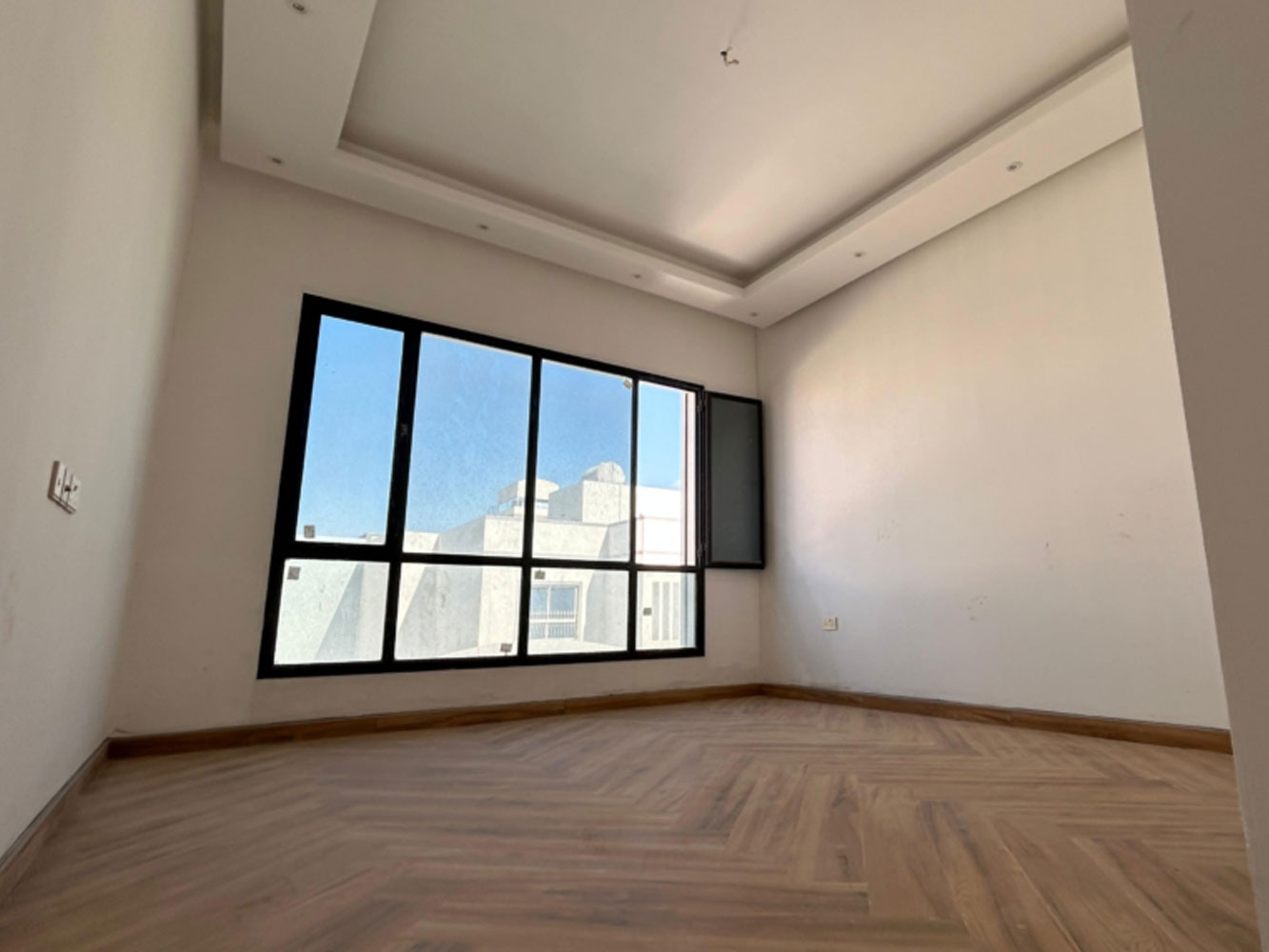 Villa for Sale in Hidd Image #3350 3