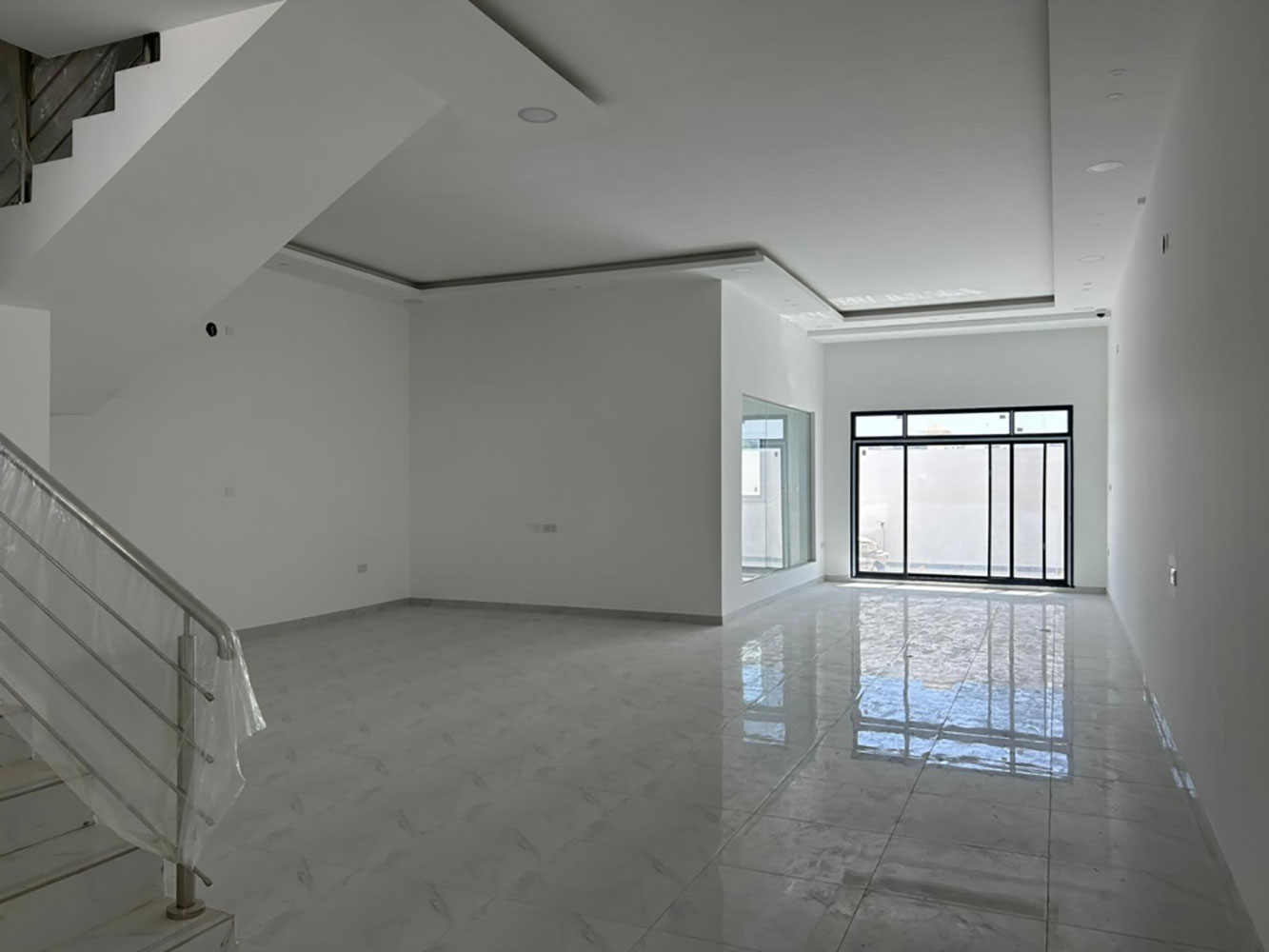 صورة فيلا للبيع في المالكية #3396 1