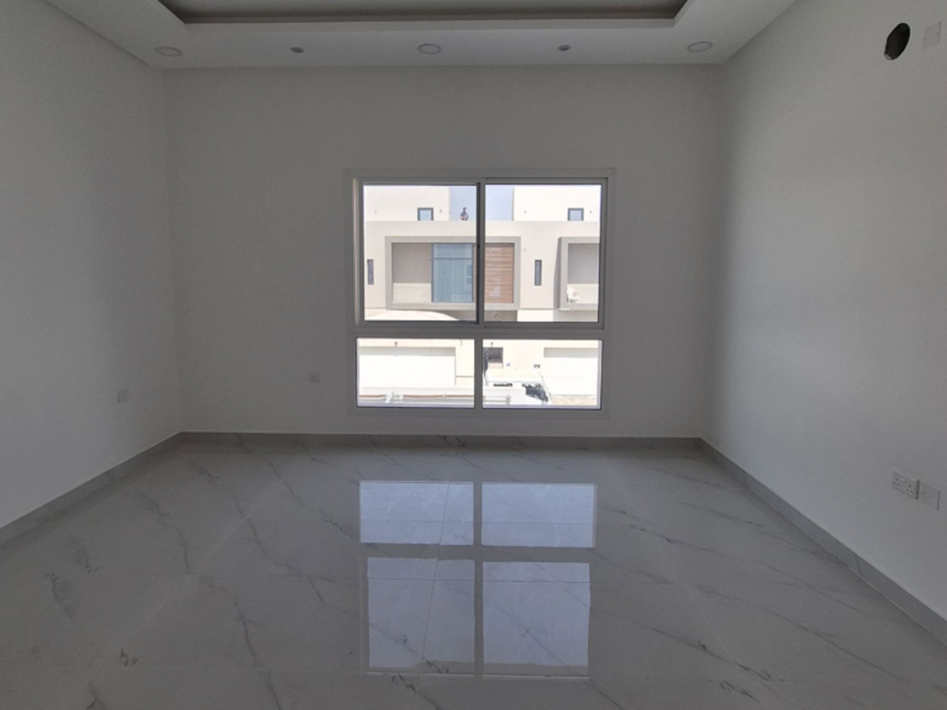 صورة فيلا للبيع في المالكية #3570 7