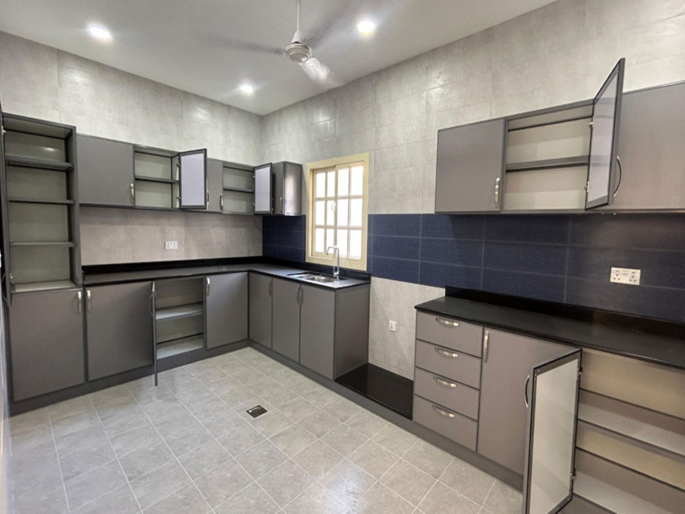 صورة فيلا للبيع في جدحفص #4000 3