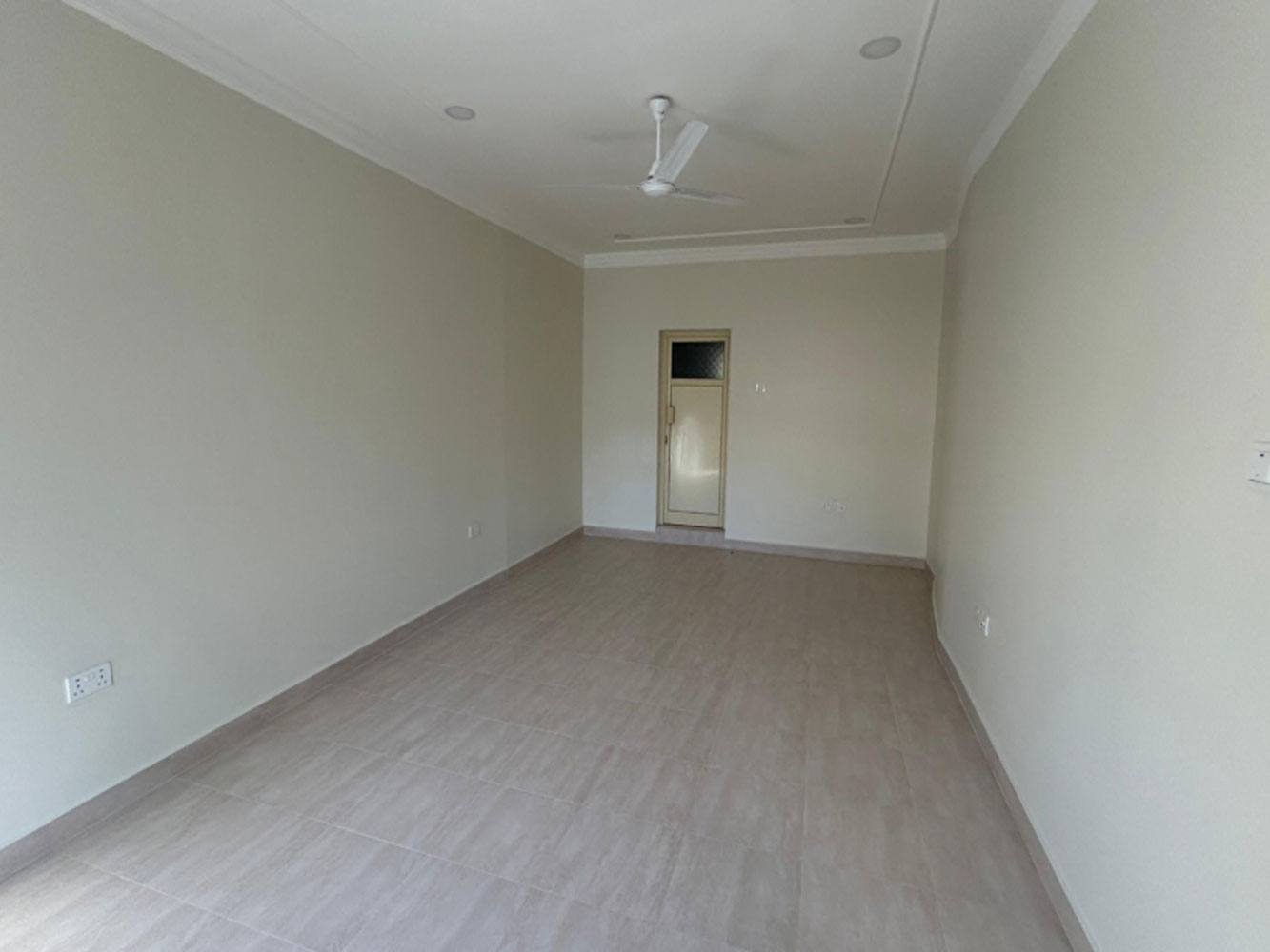 صورة فيلا للبيع في جدحفص #4000 2