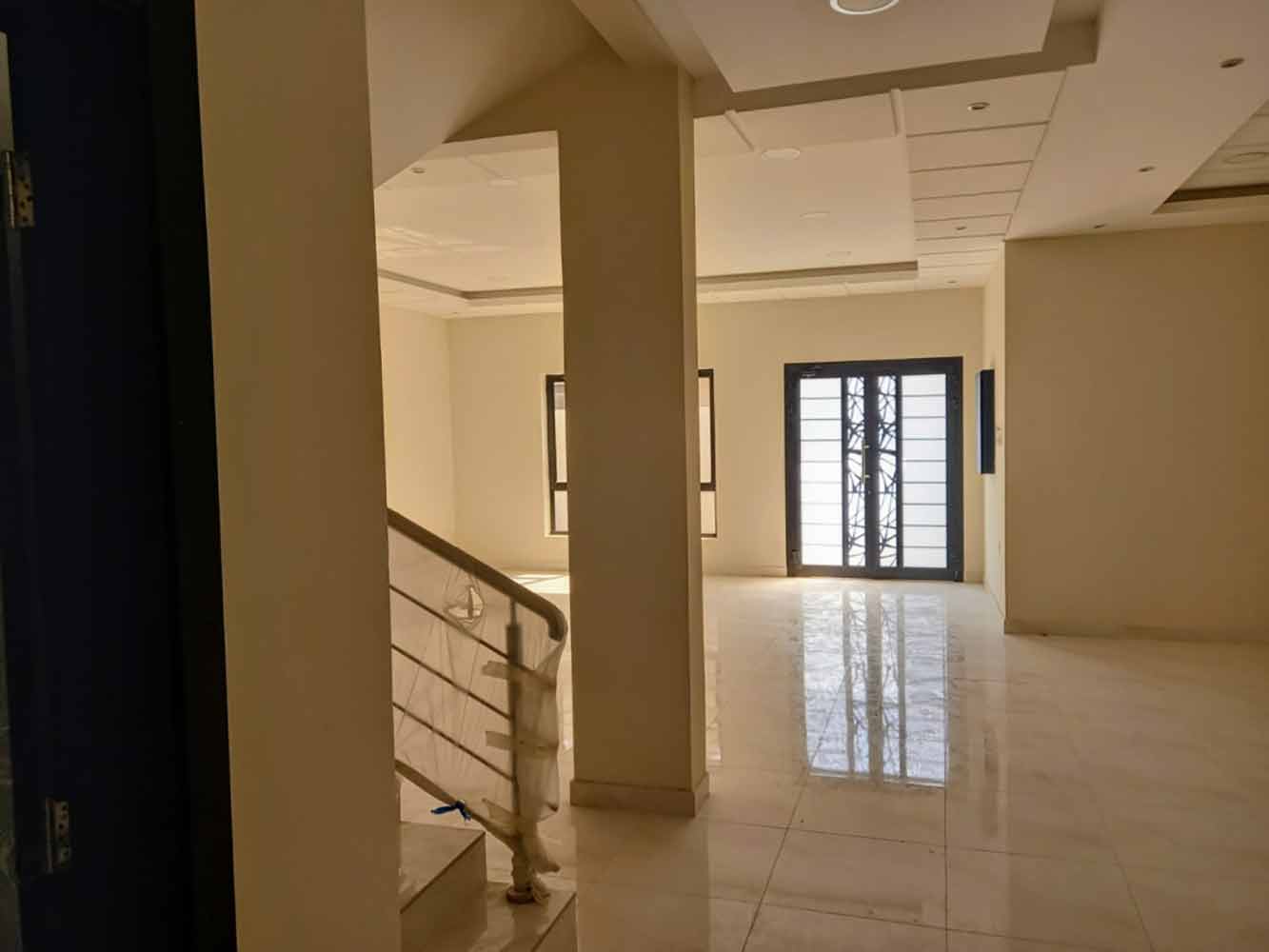 صورة فيلا للبيع في جد الحاج #4173 5