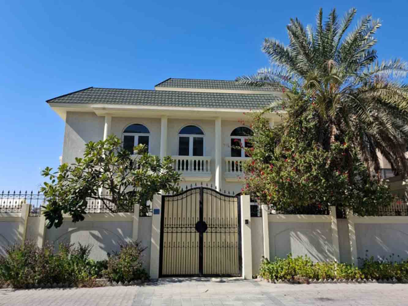 صورة فيلا للبيع في توبلي #4191 1