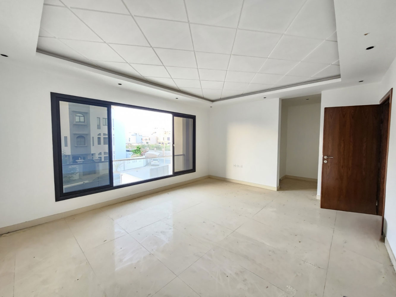 صورة فيلا للبيع في كرزكان #4203 3