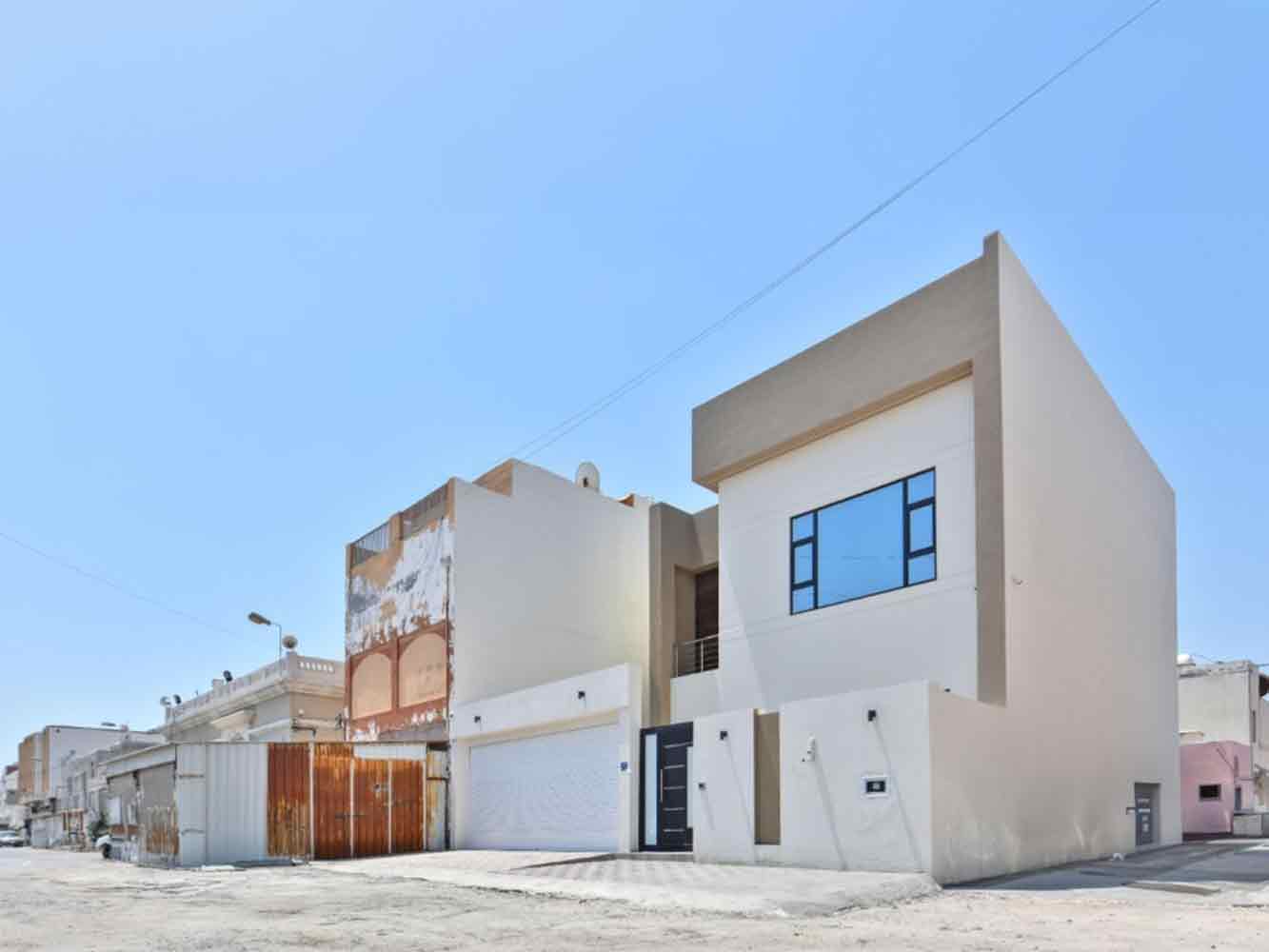 صورة فيلا للبيع في سترة #5367 1