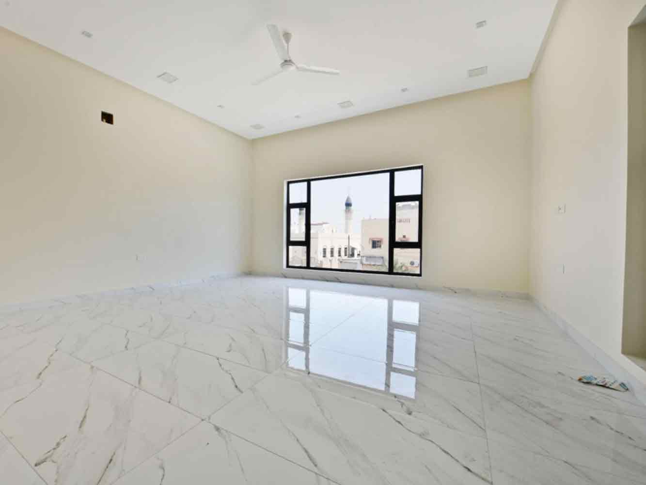 صورة فيلا للبيع في سترة #5367 8