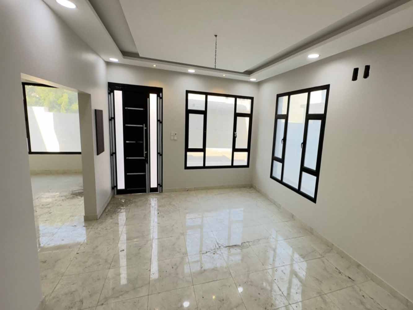 صورة فيلا للبيع في المالكية #5763 1