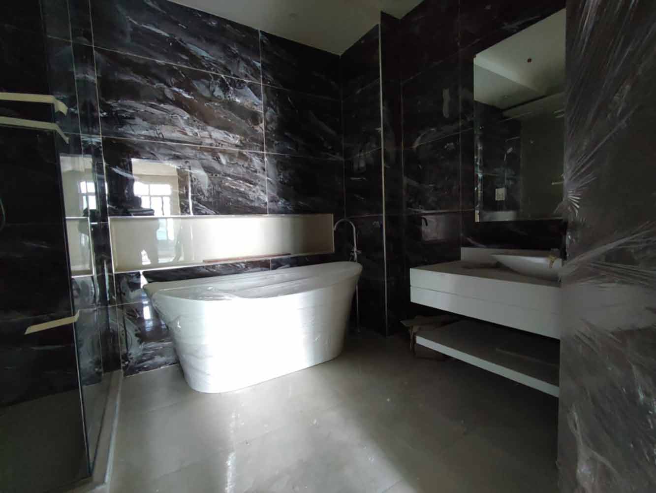 صورة فيلا للبيع في توبلي #6500 1