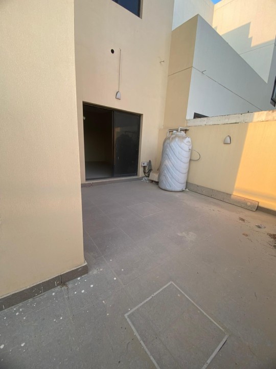 صورة فيلا للبيع في صدد #7230 2