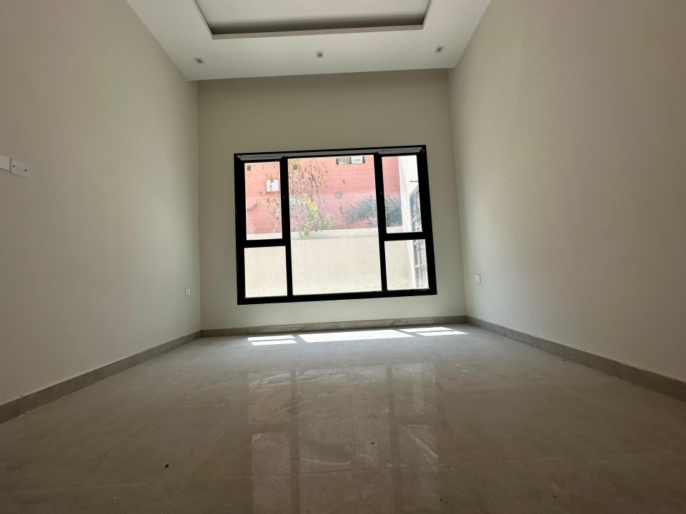 صورة فيلا للبيع في المالكية #8074 3