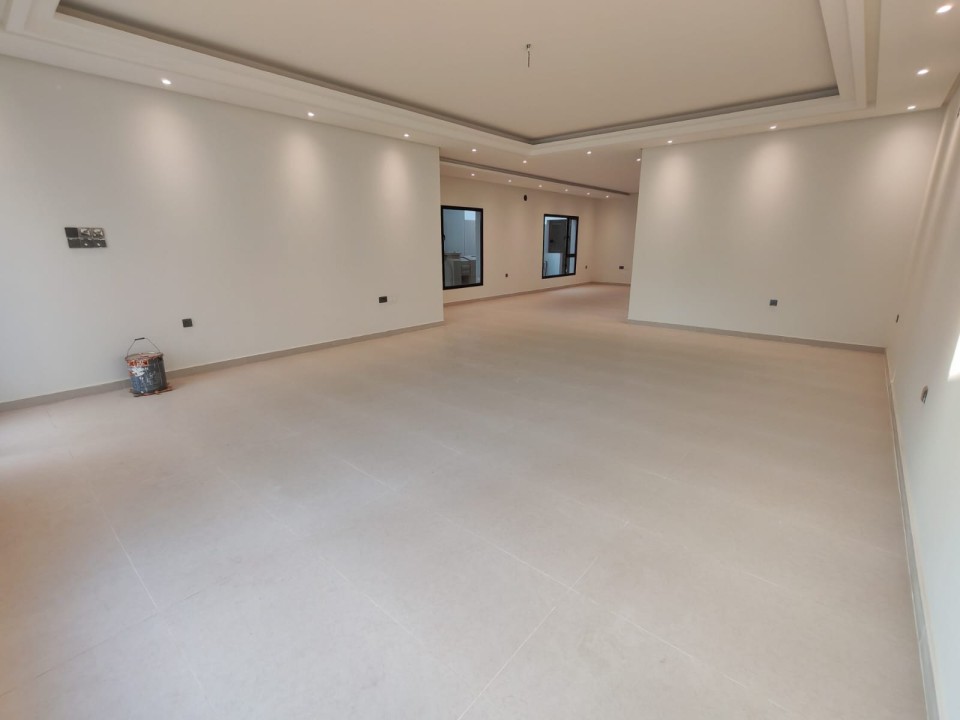 Villa for Sale in Busaiteen Image #9261 2