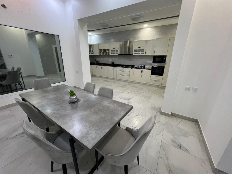 صورة فيلا للبيع في سترة #9859 2