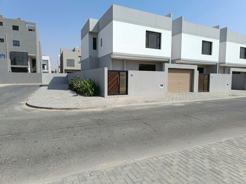 Villa for Sale in Durrat Al Muharraq Image #9867 0