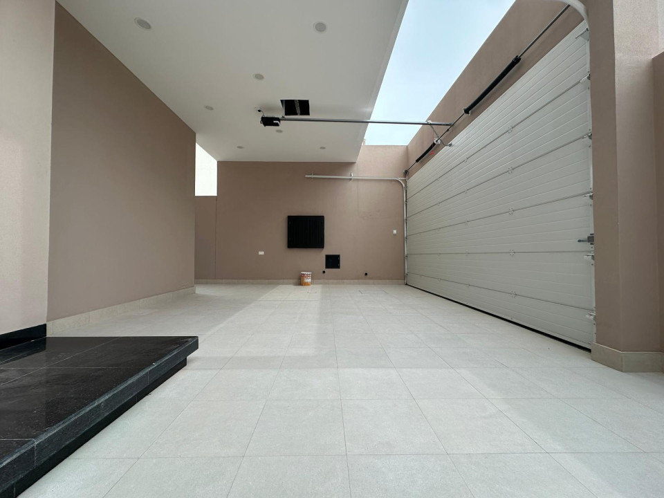 Villa for Sale in Arad Image #9933 2