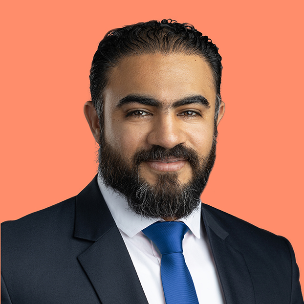 صورة مناف طريف