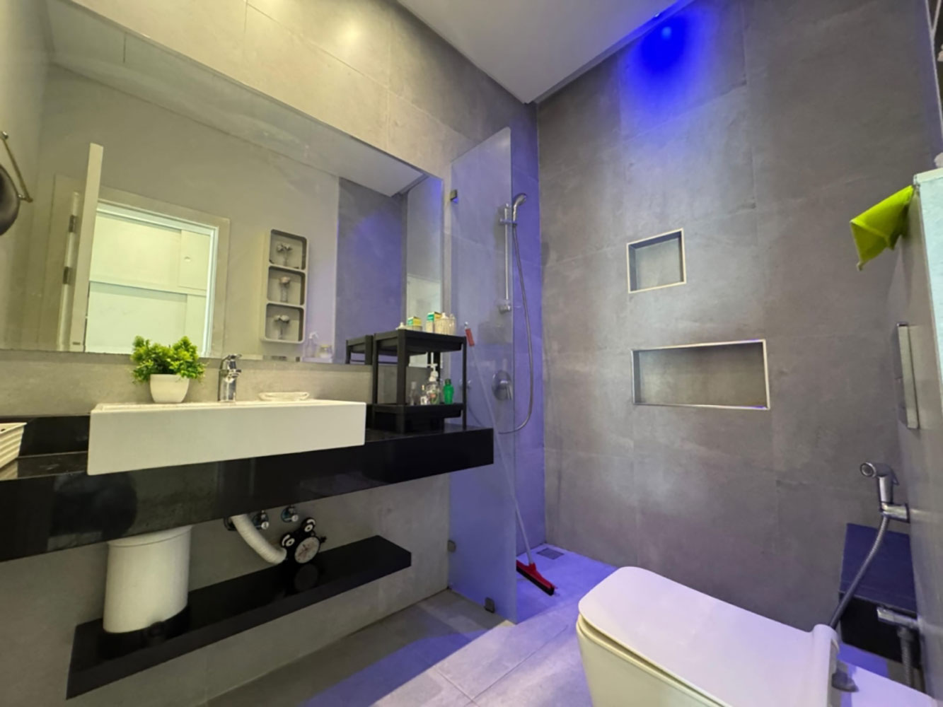 صورة فيلا للبيع في سار #6141 4