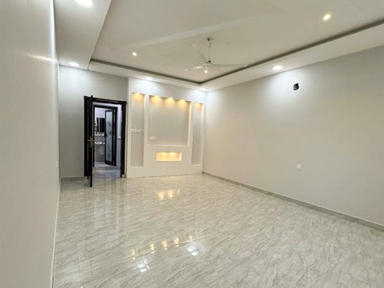 Apartment for Sale in Lawzi Image #6171 3