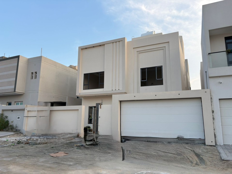 صورة فيلا للبيع في صدد #7684 0