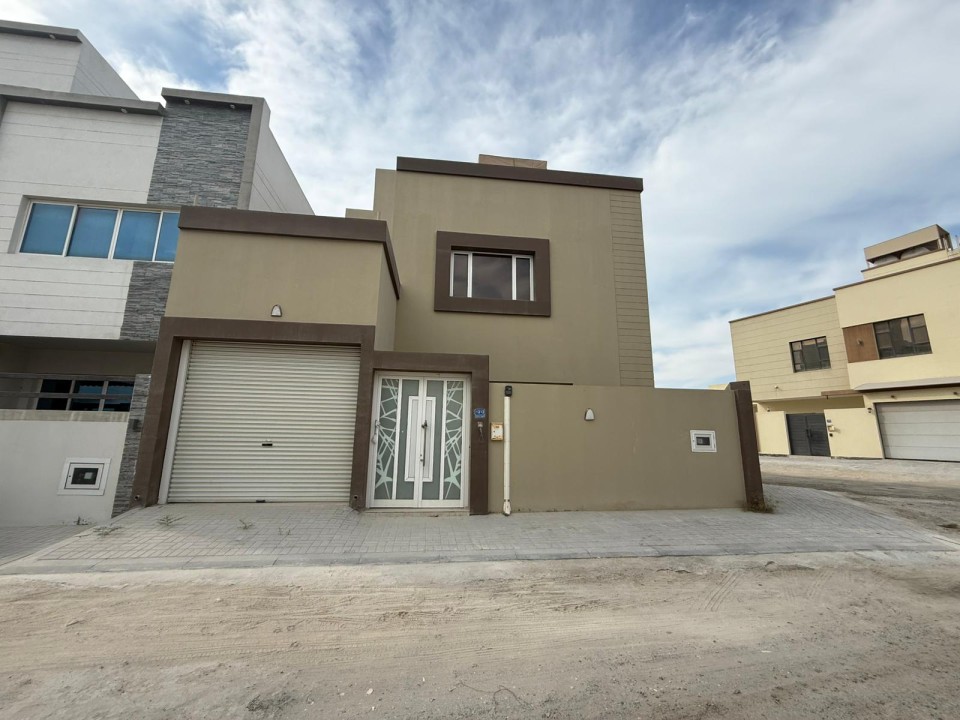 صورة فيلا للبيع في المالكية #7685 0