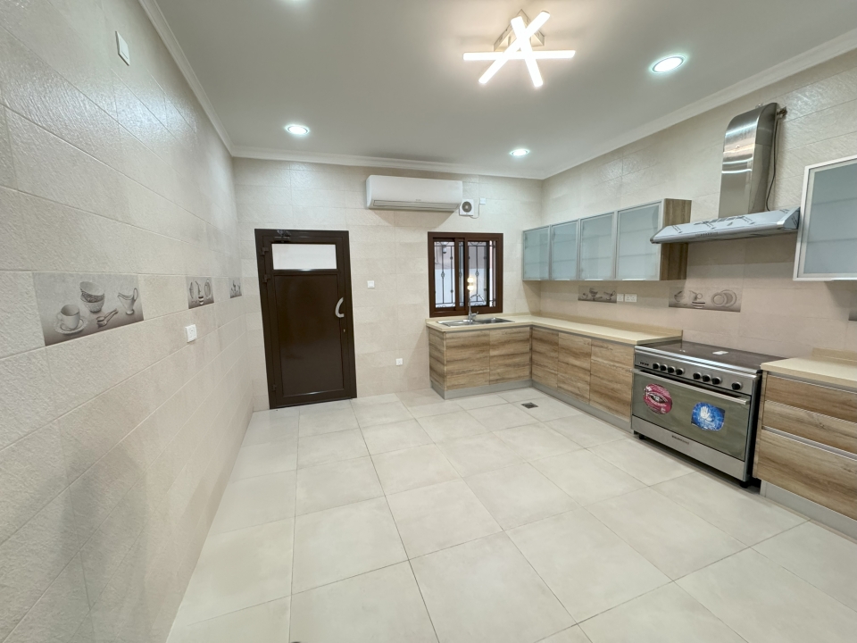 صورة فيلا للبيع في سند #7836 3