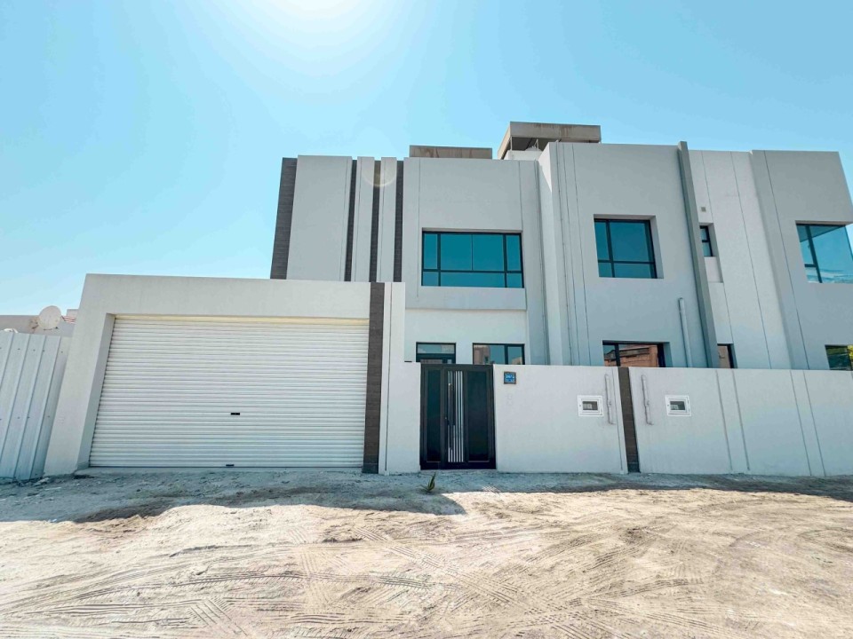 صورة فيلا للبيع في توبلي #8082 0