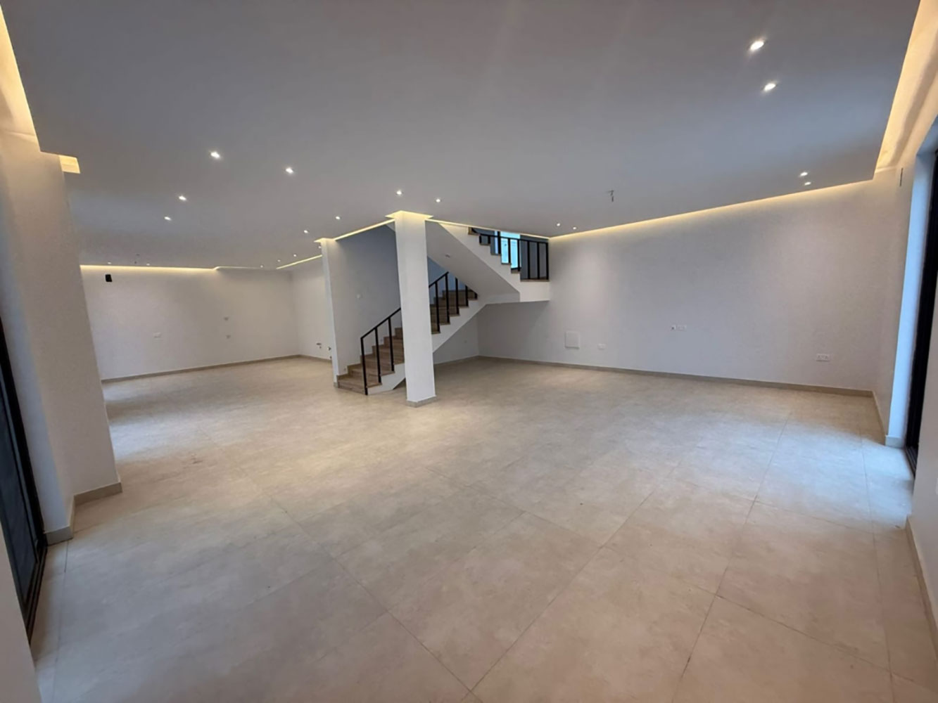 صورة فيلا للبيع في الهملة #3800 6