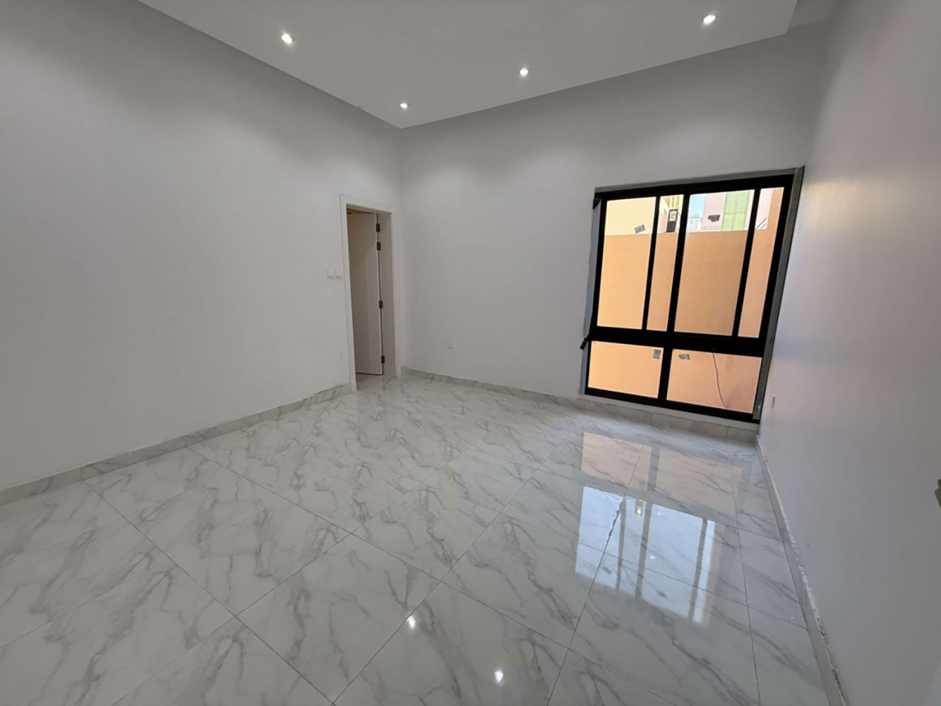 صورة فيلا للبيع في المالكية #3831 7