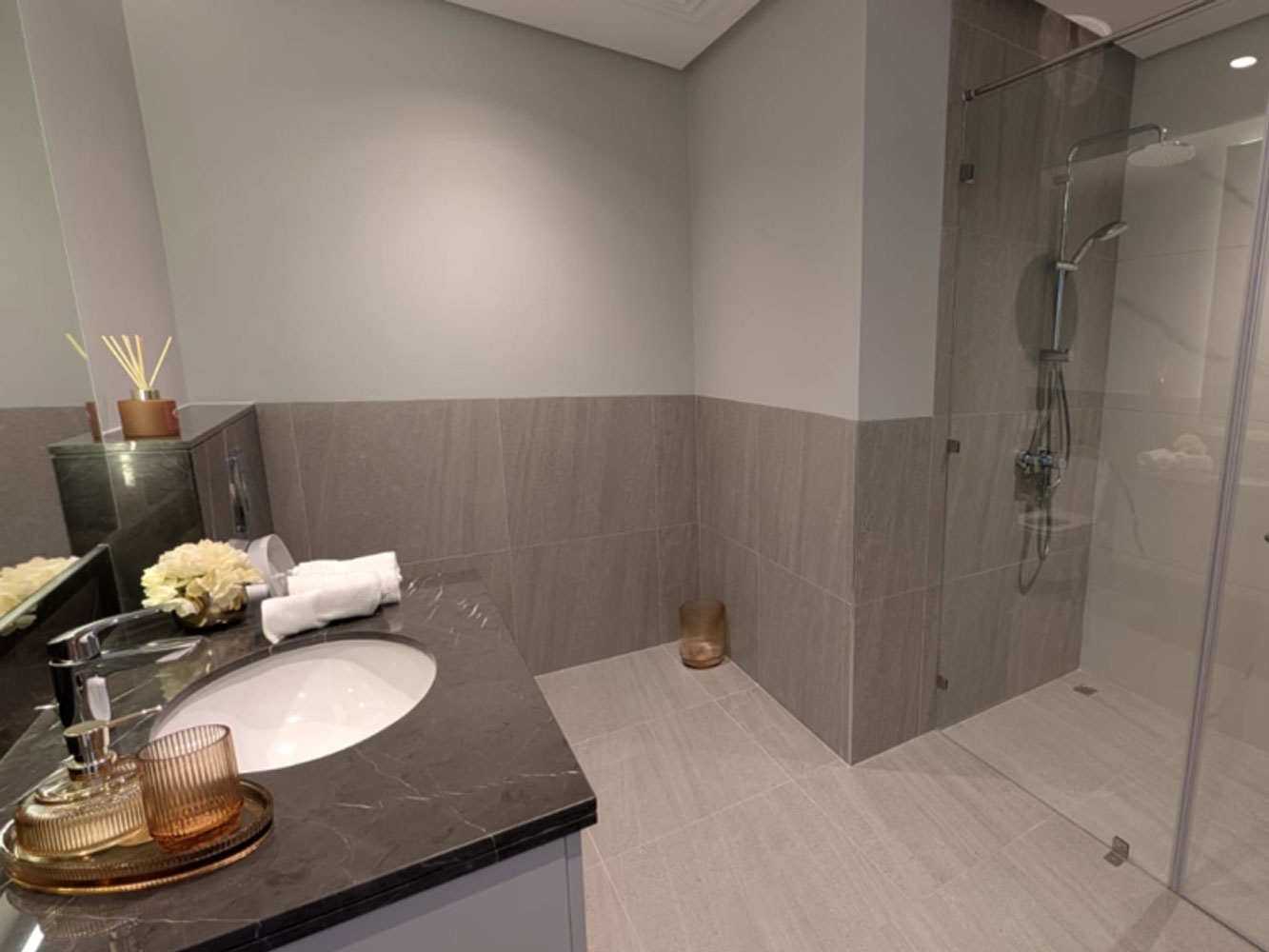 صورة شقة للإيجار في ضاحية السيف #3997 5