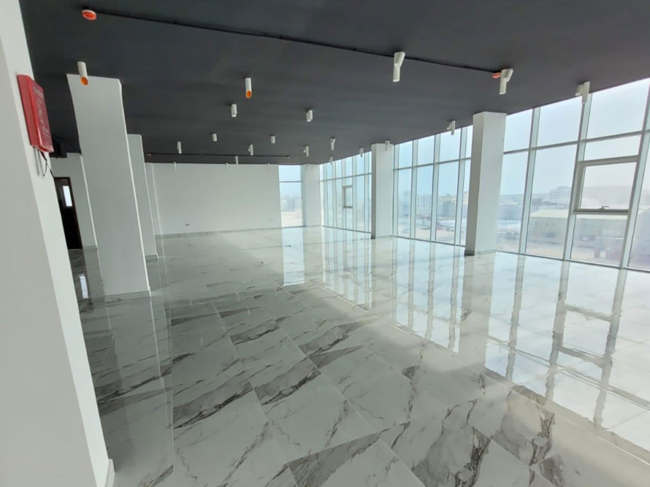 صورة مكتب للإيجار في الحد #5257 0 