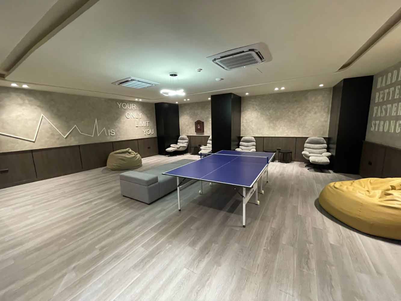 صورة شقة للبيع في ضاحية السيف #5355 1