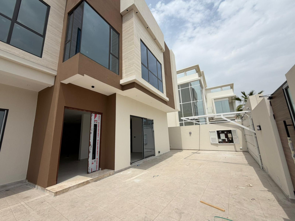 Villa for Sale in Sar Image #10198 1