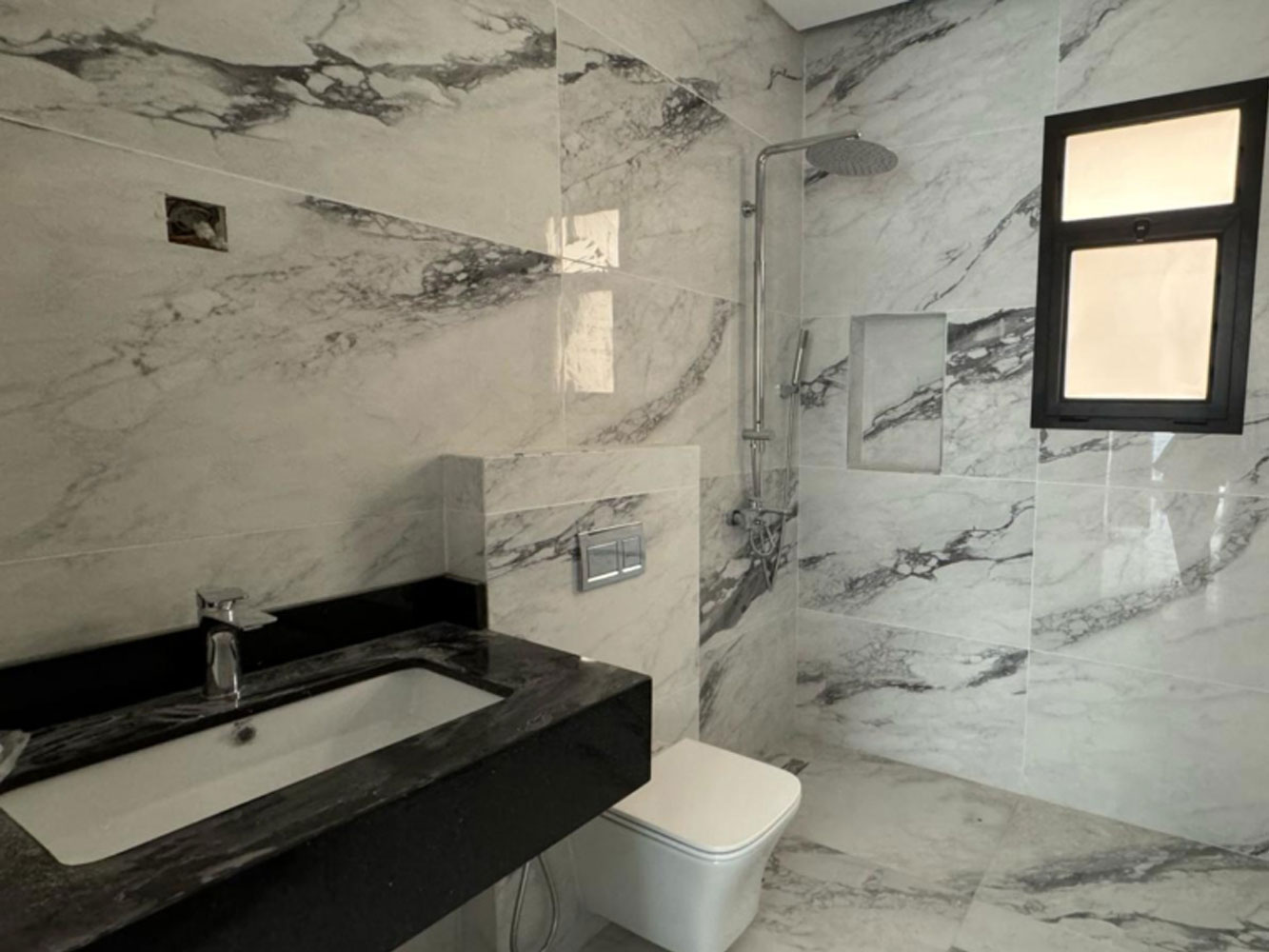 صورة فيلا للبيع في المالكية #1449 4