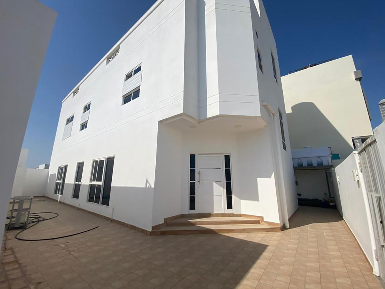 صورة فيلا للبيع في المالكية #1603 1