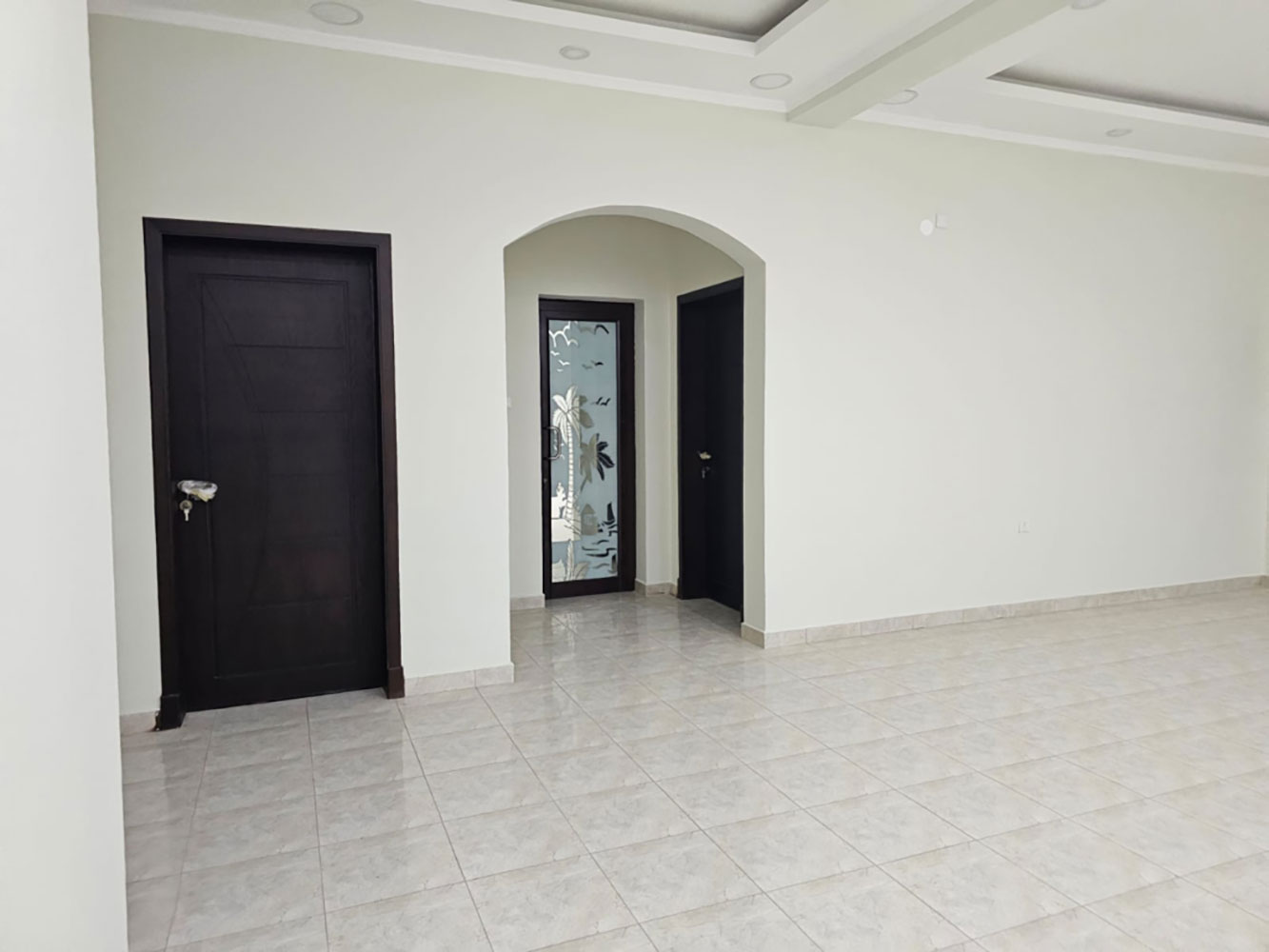 صورة فيلا للبيع في مدينة حمد #1650 1