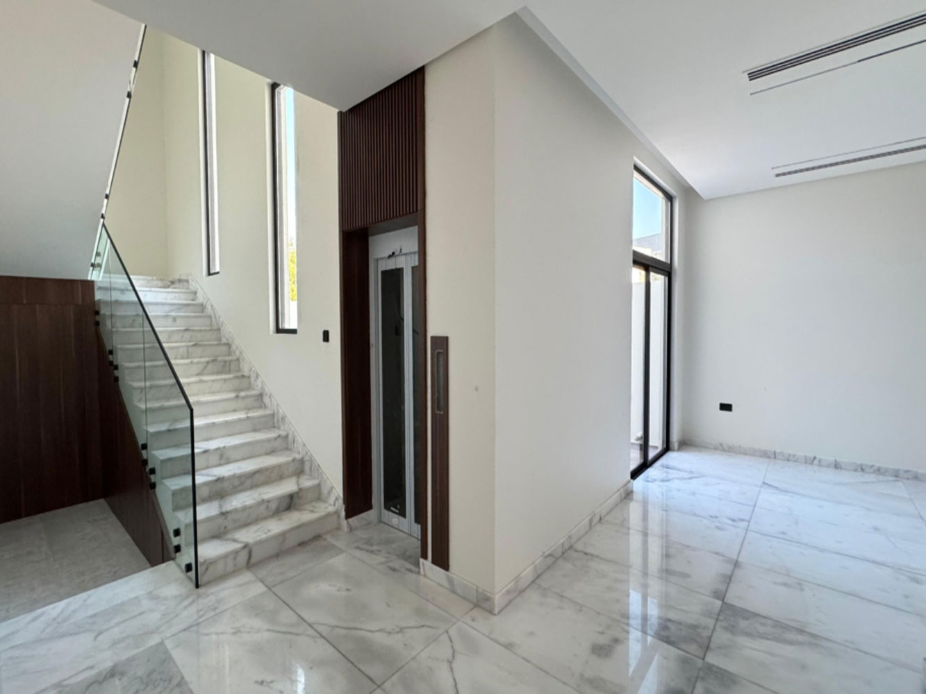 صورة فيلا للبيع في مقابة #2542 5