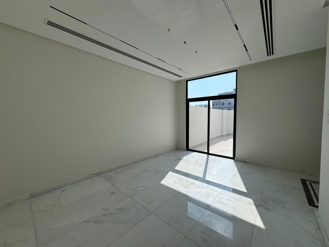 صورة فيلا للبيع في مقابة #2669 5