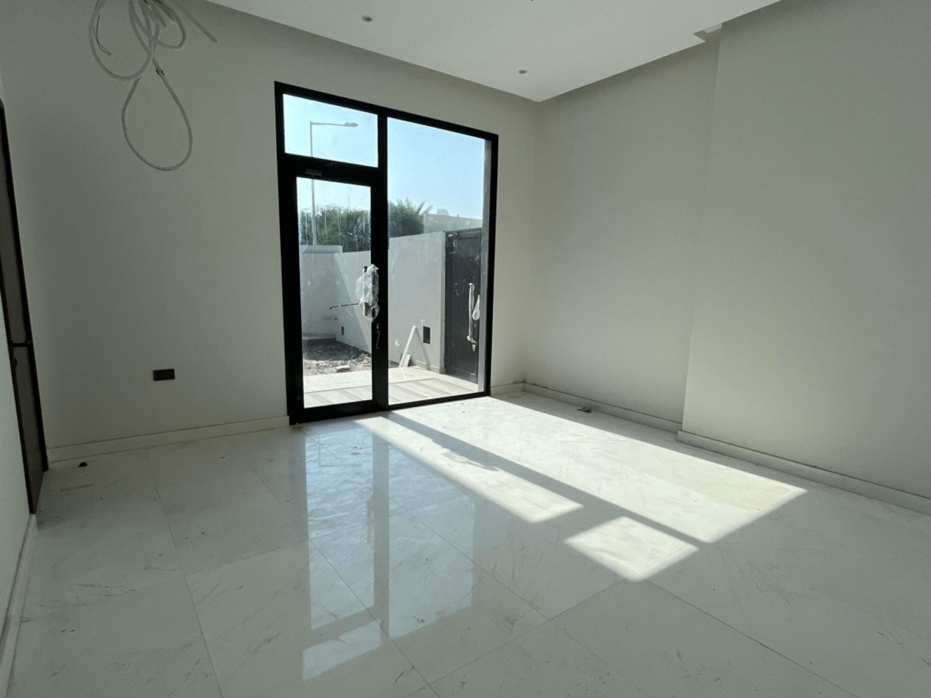 صورة فيلا للبيع في سار #2743 4